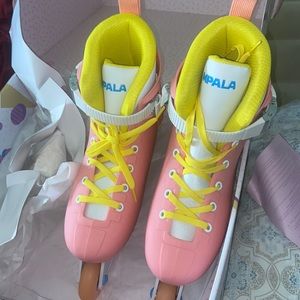 In-line Roller skates